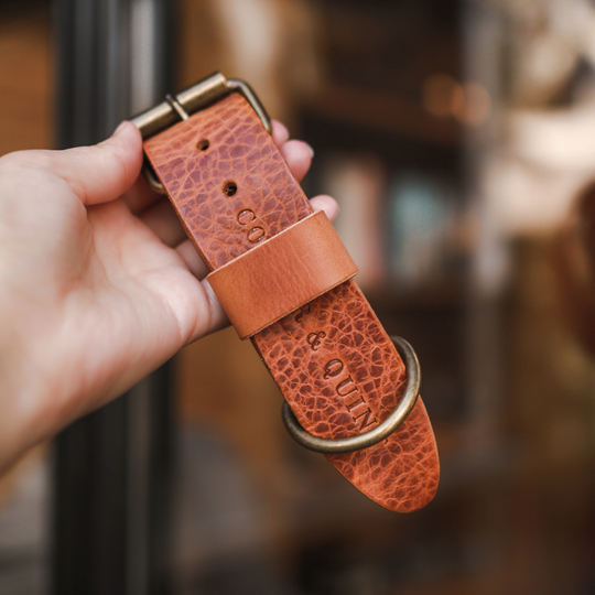 Brede Leren Halsband | Bold Camel - Cooper & Quint