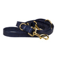 Afbeelding geladen in Galerij-viewer, Hondenriem Royal Blue
Op zoek naar een elegante en exclusieve hondenriem of -lijn voor je hond? De DOGA Royal Blue hondenriemen zijn zowel luxe als trendy. Deze riem is gemaakt van veganDogawafwafHondenriem Royal Blue
