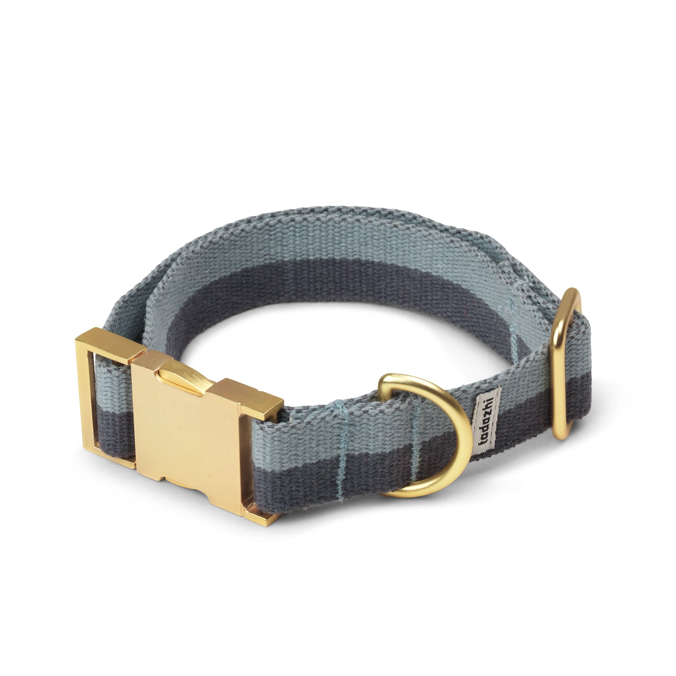 Halsband Faded Blauw/Warm GrijsEenvoudige elegantie met een sportief tintje. Gemaakt van tweekleurig geweven katoen, vuilafstotend. De gespen in mat imitatiegoud geven de halsband een elegante uitSaleTadazhiwafwafHalsband Faded Blauw/Warm Grijs