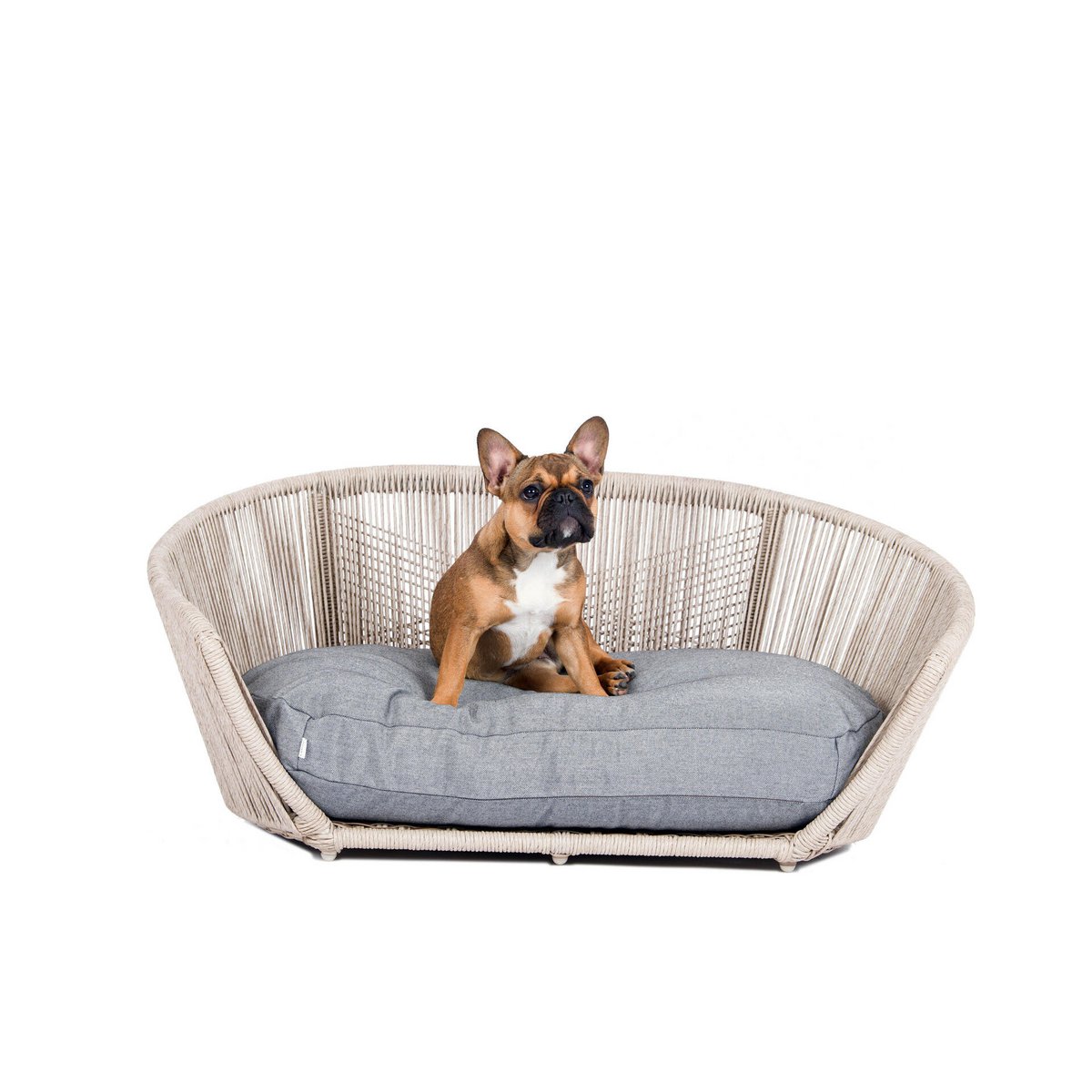 VOGUE Design hondenmand - Collectie SMOOTHHet LABONI hondenbed VOGUE is een van de meest luxueuze en comfortabele binnenbedden die verkrijgbaar zijn. Het biedt niet alleen een hoogwaardige afwerking en doordLABONIwafwafVOGUE Design hondenmand - Collectie SMOOTH